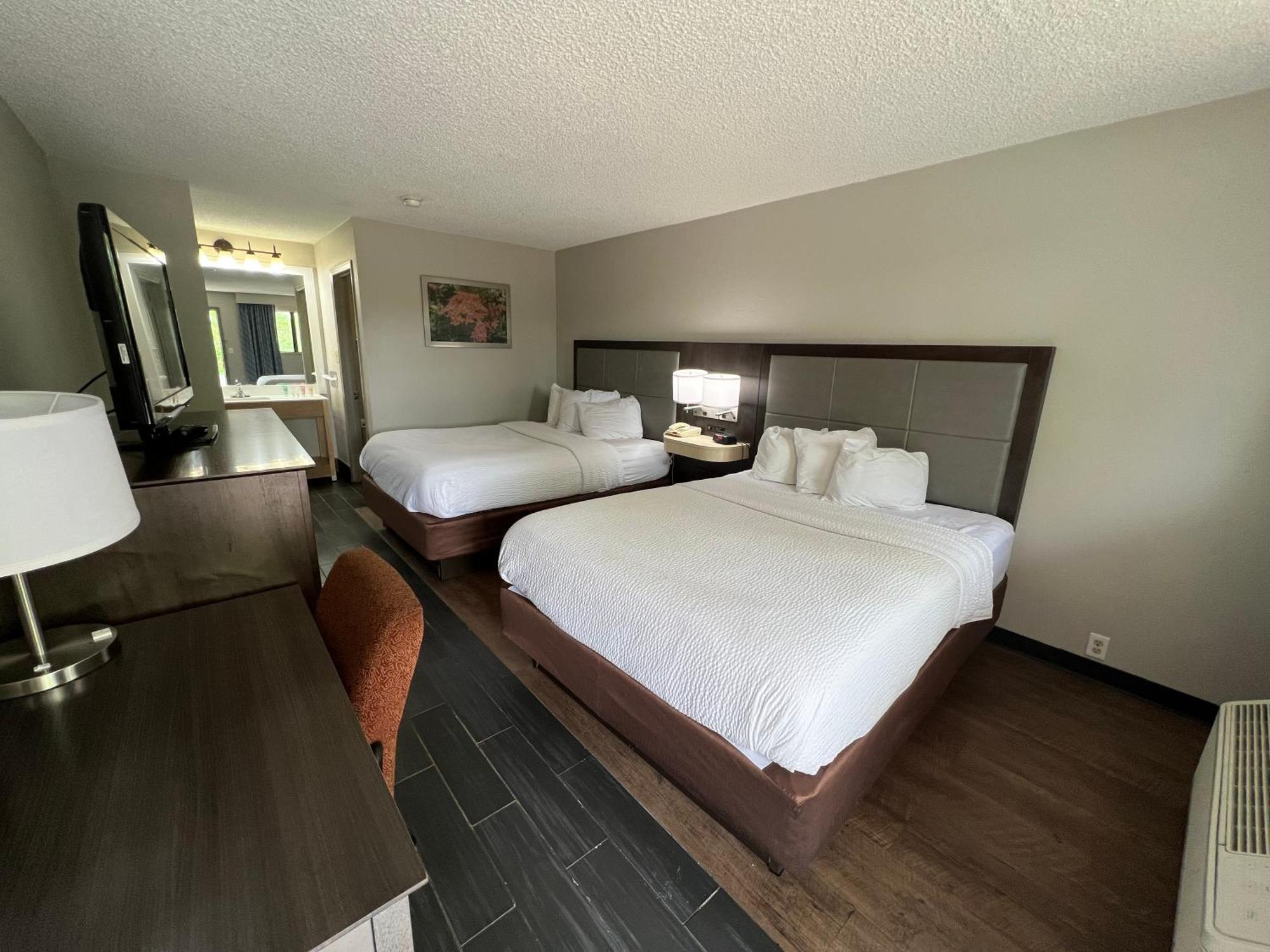 Days Inn & Suites By Wyndham Monroe Zewnętrze zdjęcie