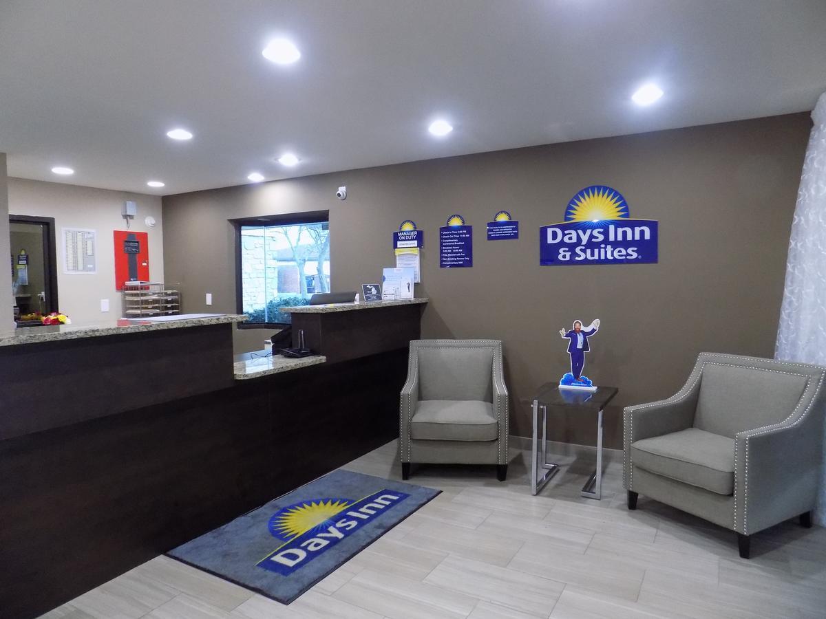 Days Inn & Suites By Wyndham Monroe Zewnętrze zdjęcie