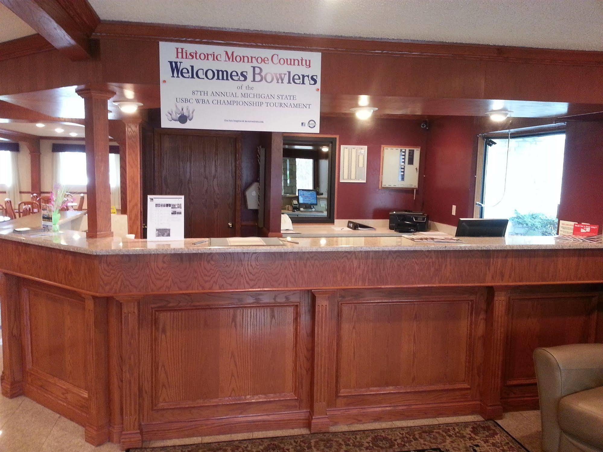 Days Inn & Suites By Wyndham Monroe Zewnętrze zdjęcie