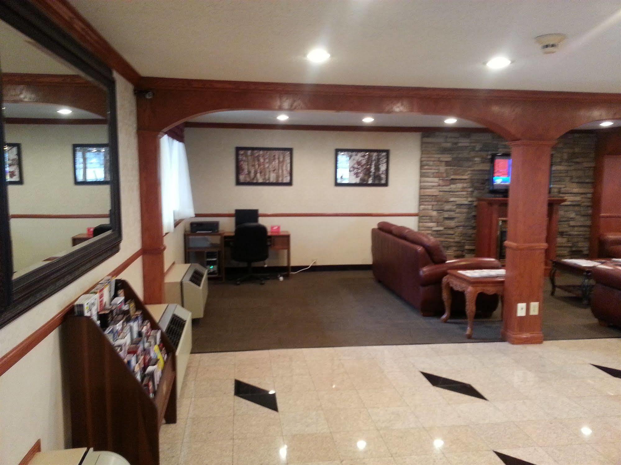 Days Inn & Suites By Wyndham Monroe Zewnętrze zdjęcie